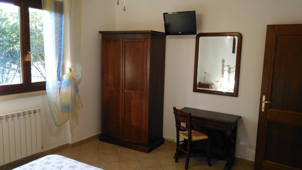 Villa San Nicola B&B Follonica Oda fotoğraf